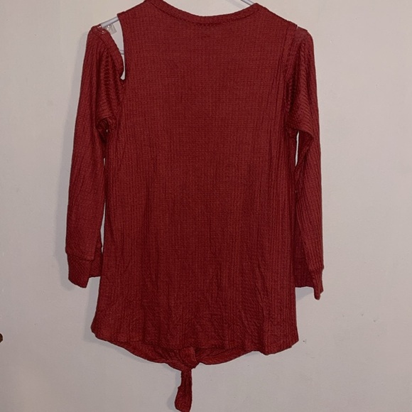 ‼️NWT:P.S. Kate Take A Hint Cold Shoulder Thermal Top - Picture 2 of 5